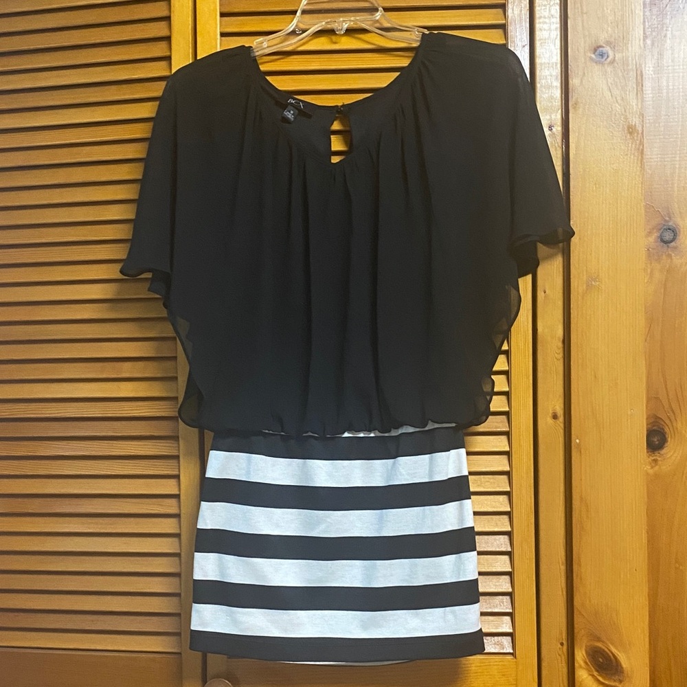 BCX Striped Black and White blouse round neck